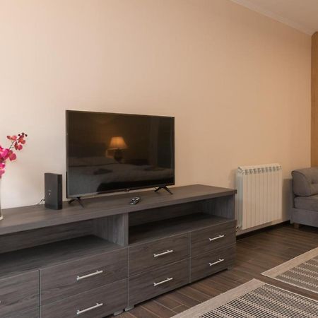 Apartment Lili Bajina Basta Bagian luar foto
