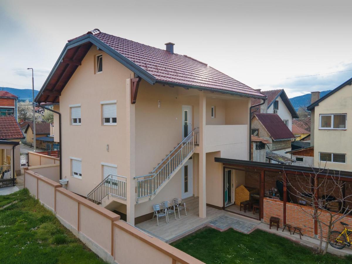 Apartment Lili Bajina Basta Bagian luar foto